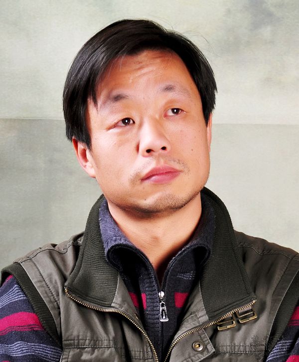 中青年艺术家   何晓军