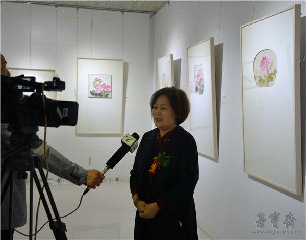 王绣老师接受洛阳电视台采访
