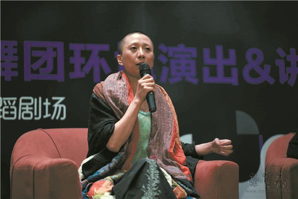 “艺术体验季”讲座现场——候莹女士