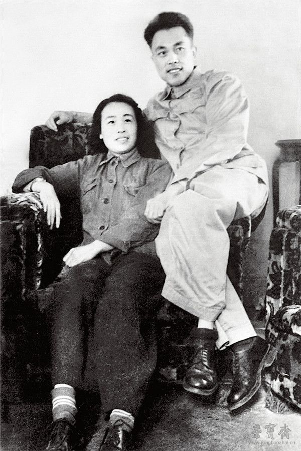1949年10月，古元与妻子蒋玉衡在沈阳