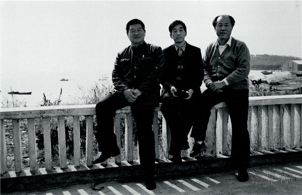 邹德忠（左一）、张海（左二）、王廷风（左三）