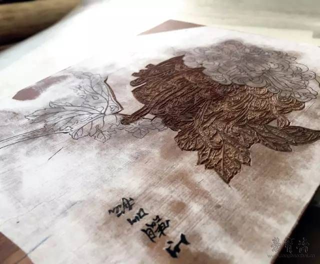 雕刻的木版
