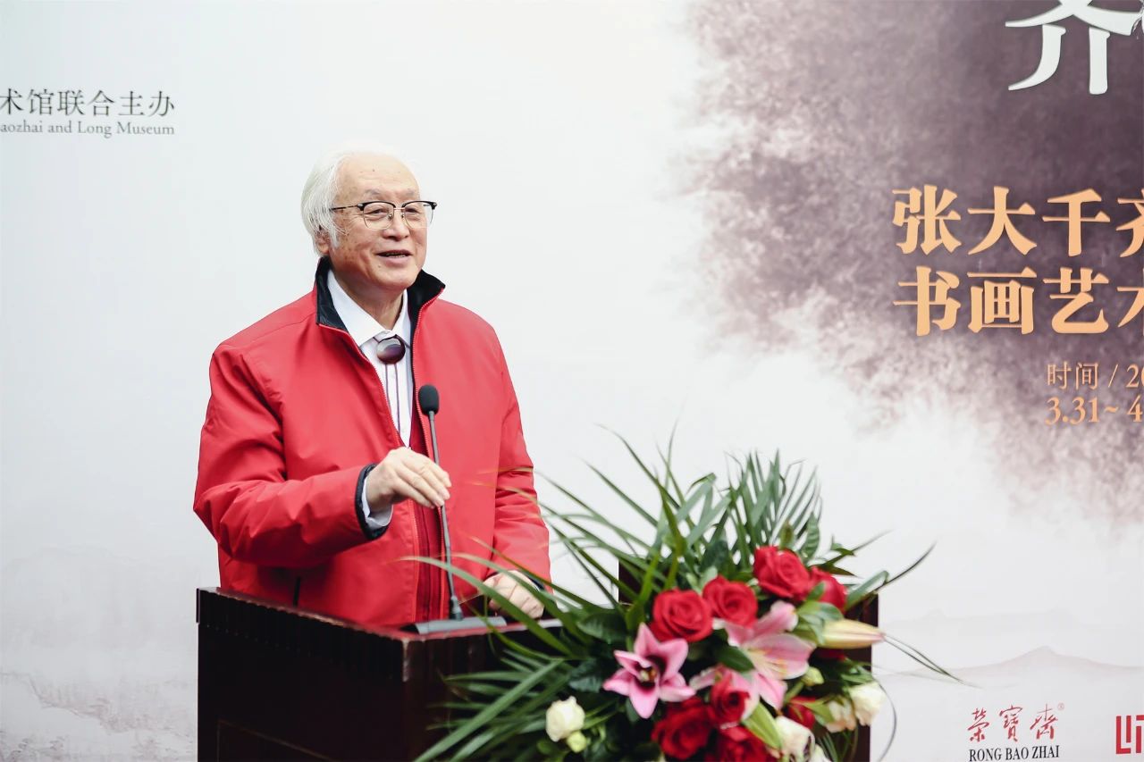 艺术家李燕